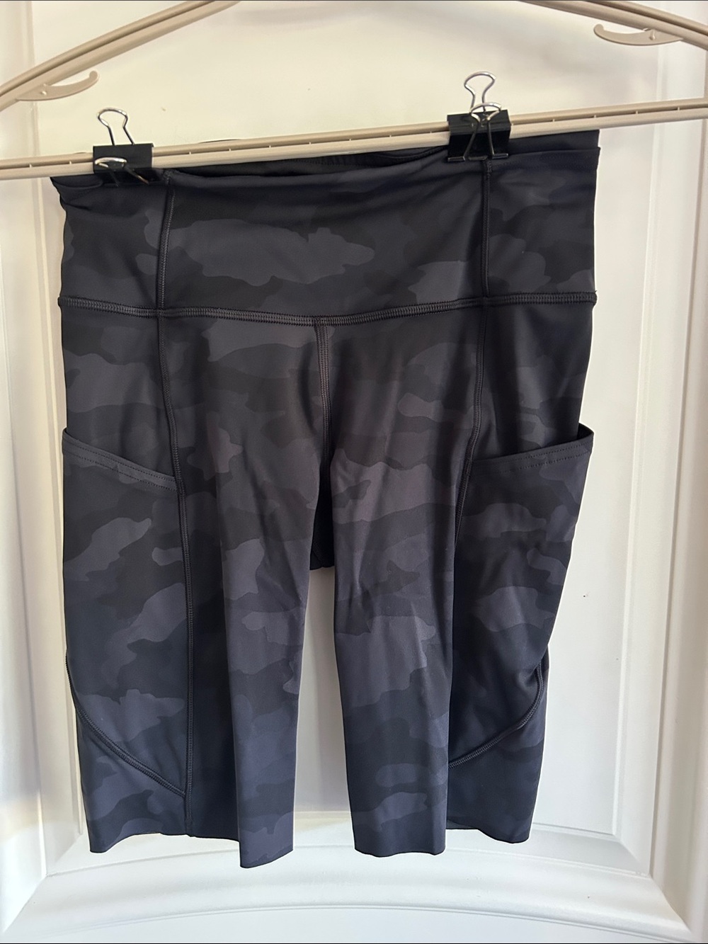 Lululemon size 4 fast and free shorts in camo print